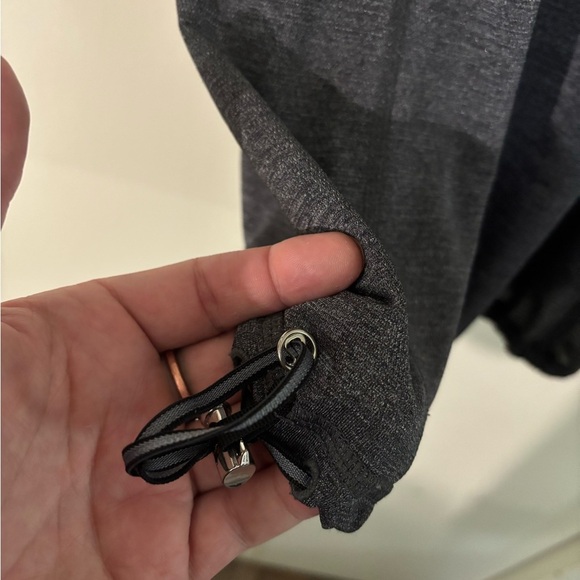 Lululemon Women's Tank Top - Picture 2 of 4